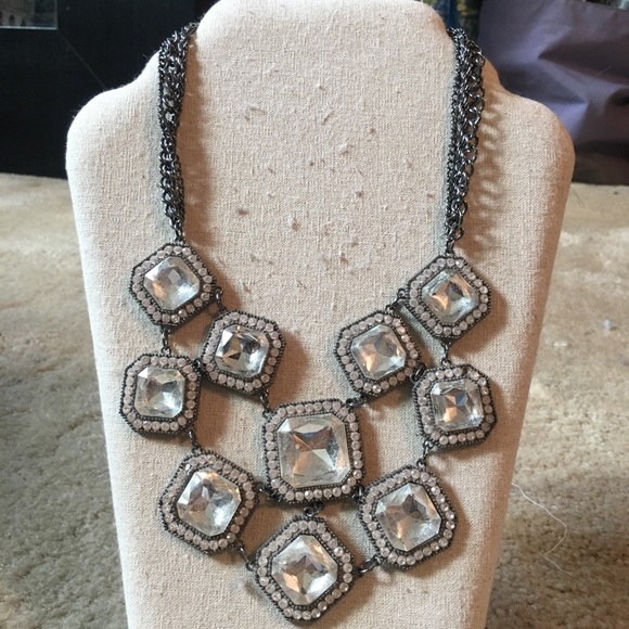 Jewelry - Crystal statement bib necklace